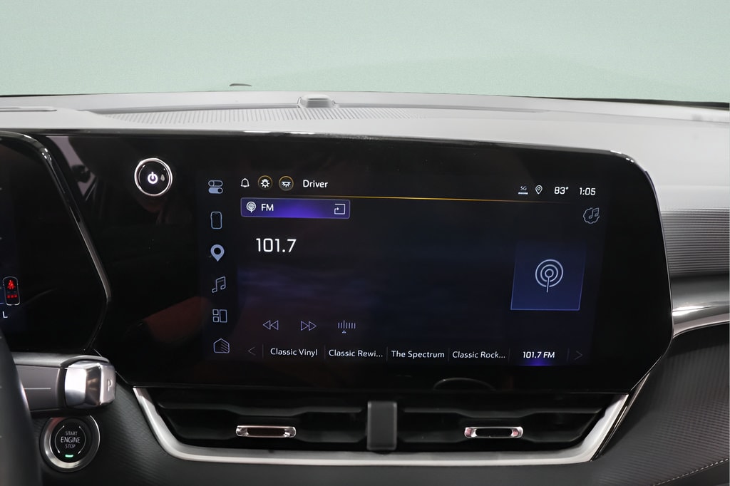 2025 Chevrolet Equinox LT - Photo 11