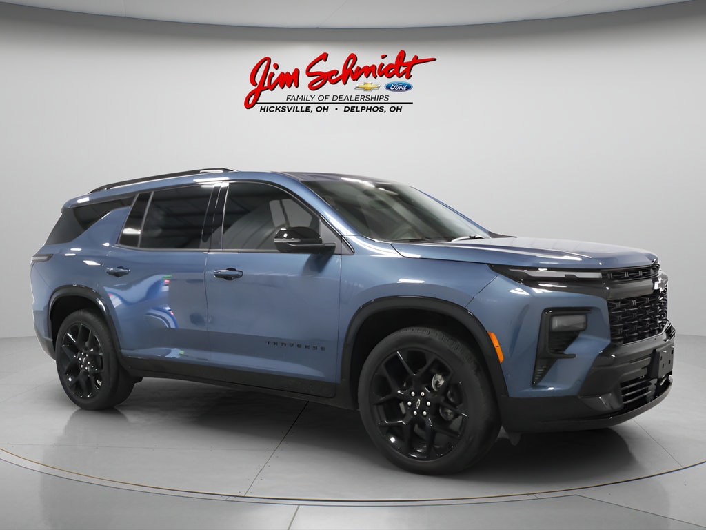 Used 2025 Chevrolet Traverse RS SUV