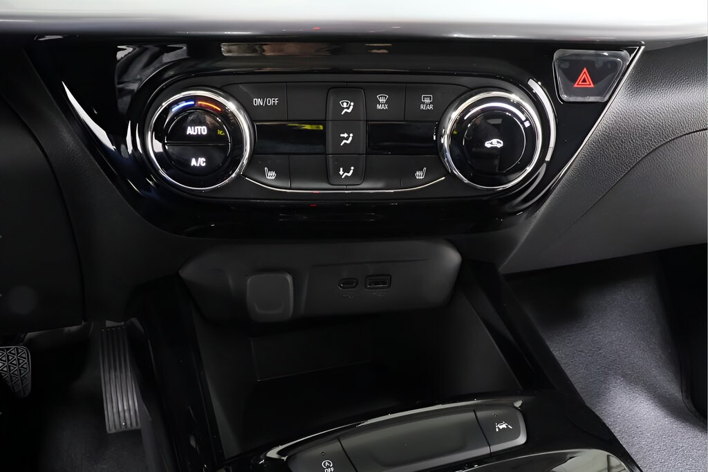 2026 Chevrolet Trax LT - Photo 10