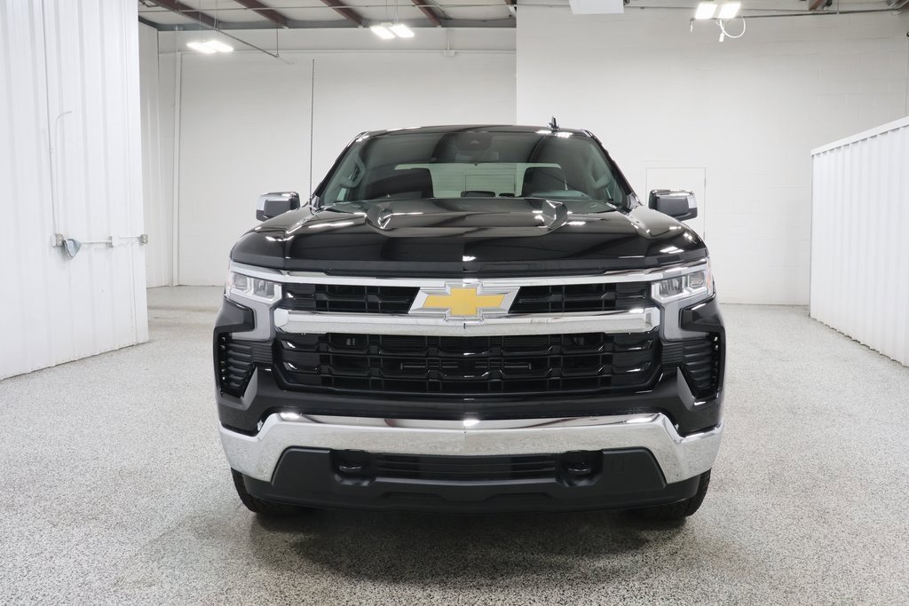 2026 Chevrolet Silverado 1500 LT photo 3