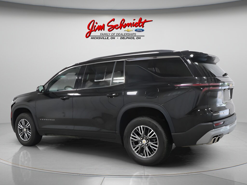 Used 2024 Chevrolet Traverse LT SUV