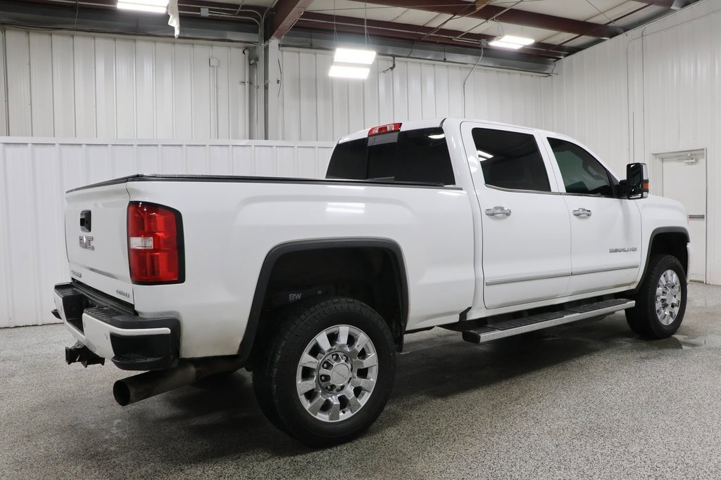 2019 Gmc Sierra 2500 HD Denali photo 4