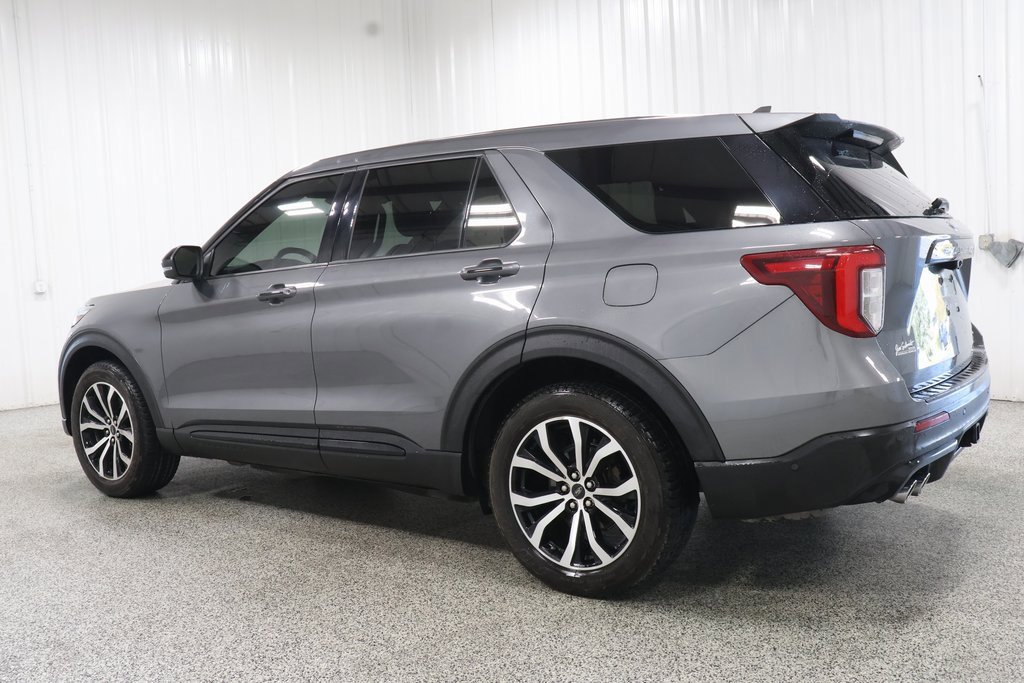 2021 Ford Explorer ST photo 2