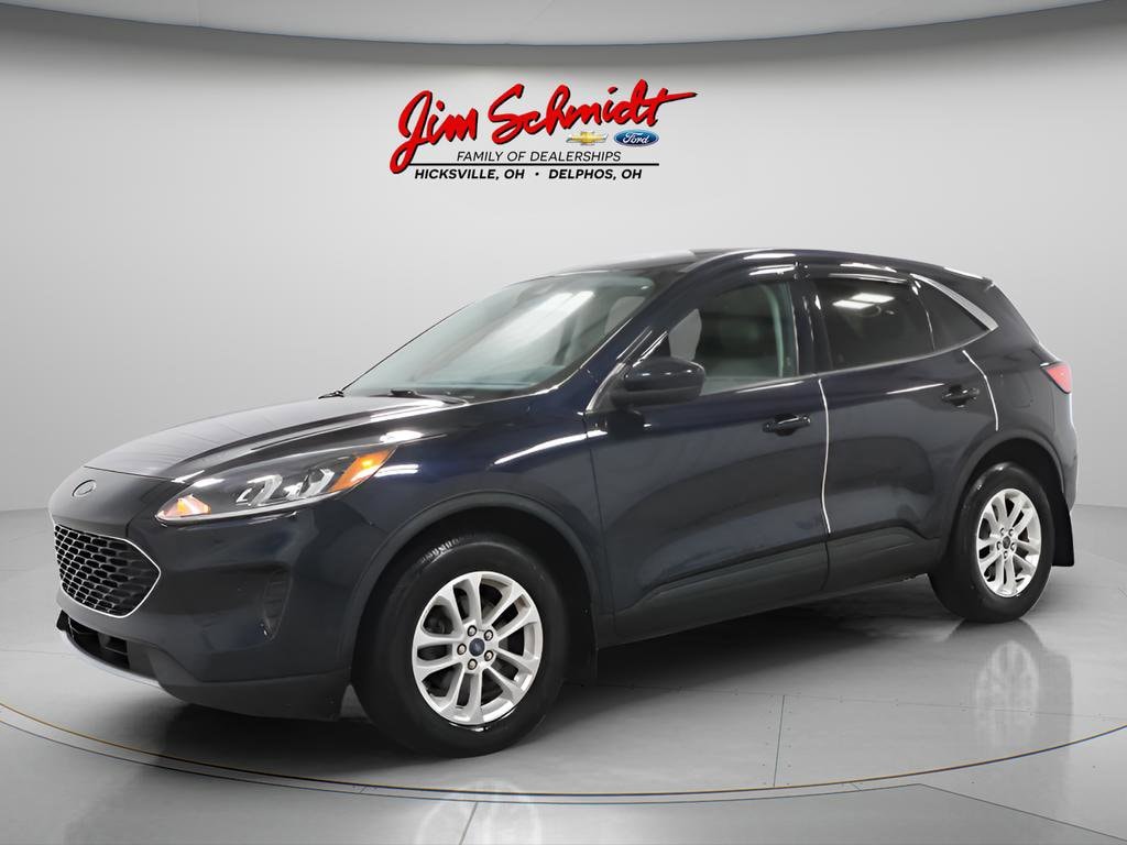 Used 2021 Ford Escape SE with VIN 1FMCU9G65MUA48667 for sale in Hicksville, OH