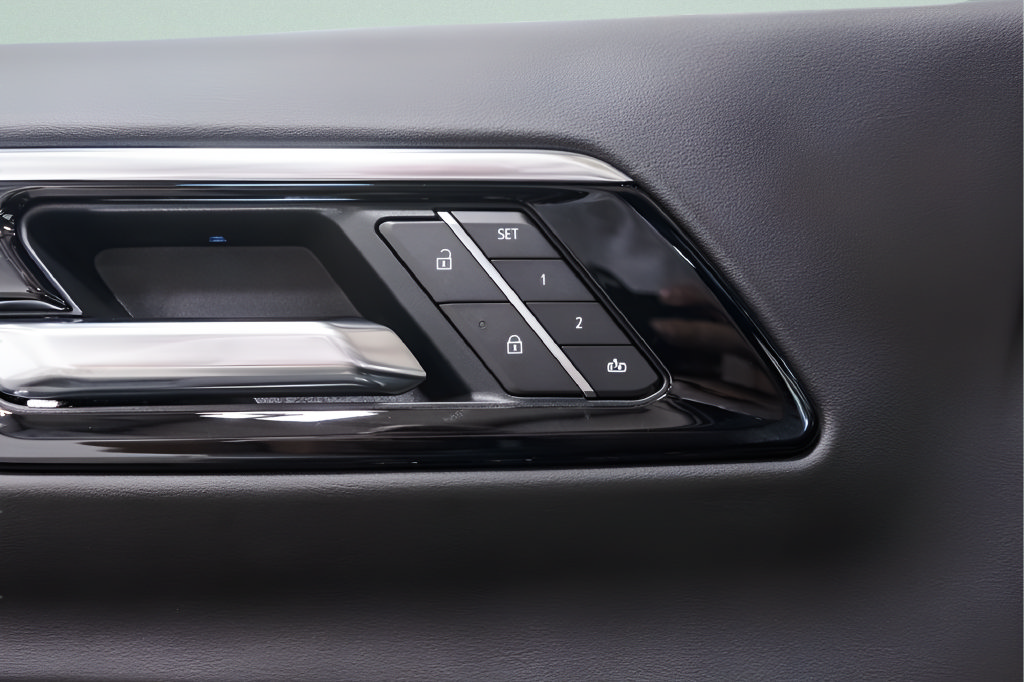 2026 Chevrolet Tahoe Premier - Photo 23