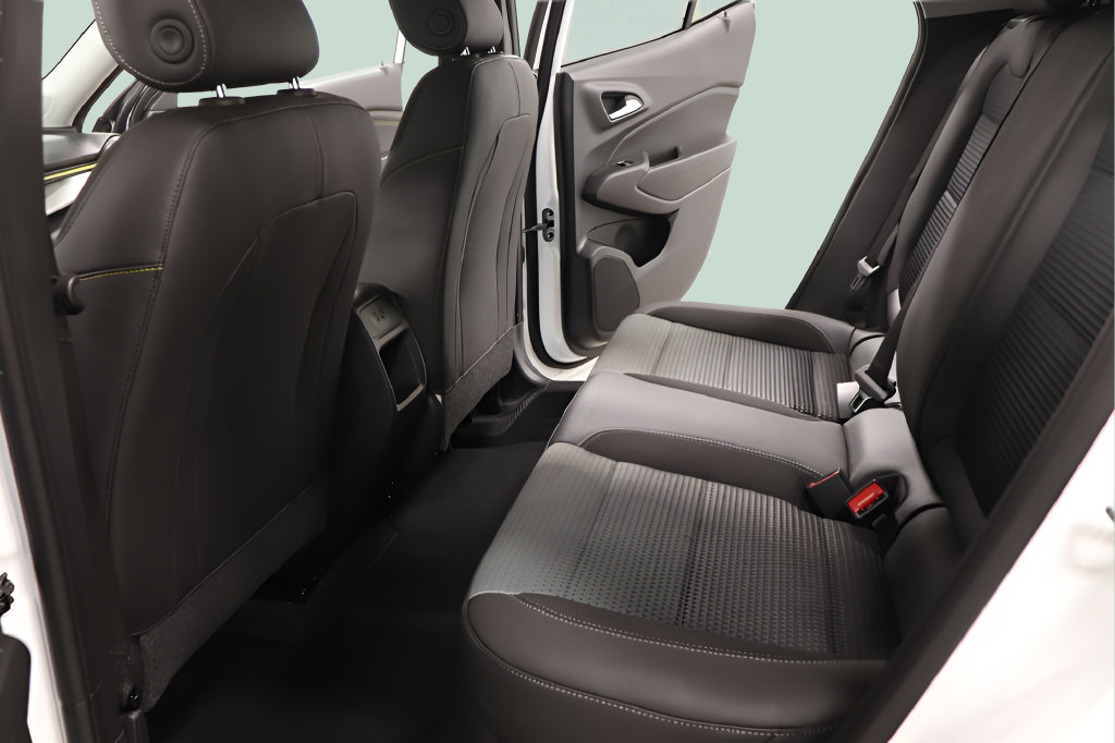 2026 Chevrolet Trax LT - Photo 23