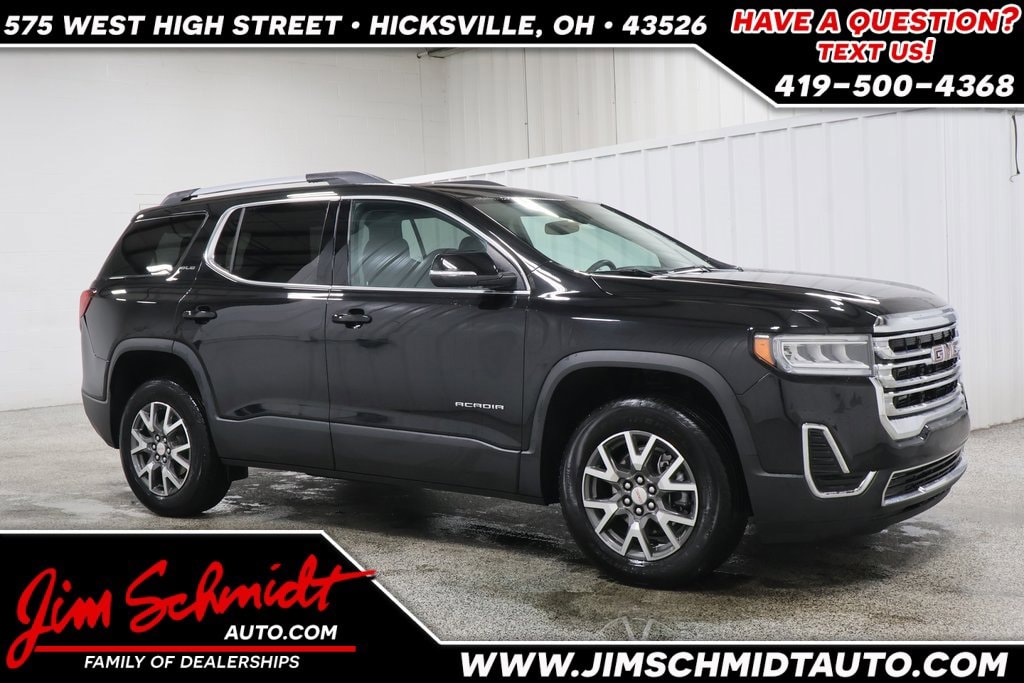 2023 GMC Acadia SLE's photo