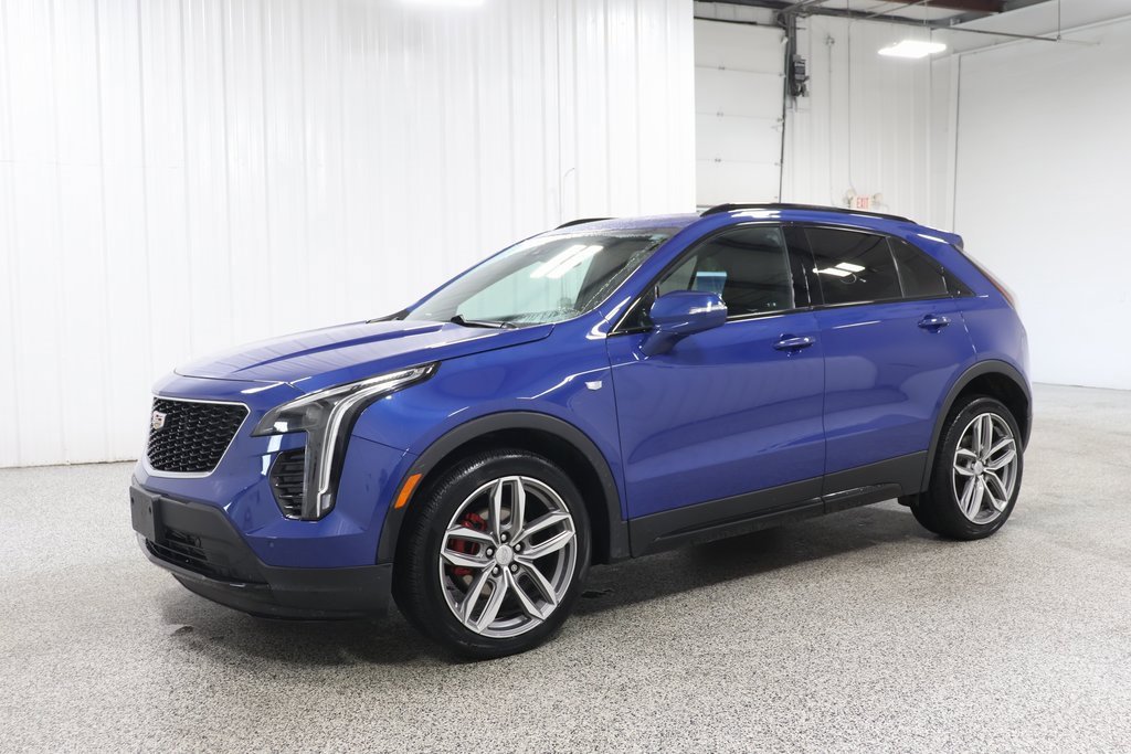 2021 Cadillac XT4 Sport photo 2