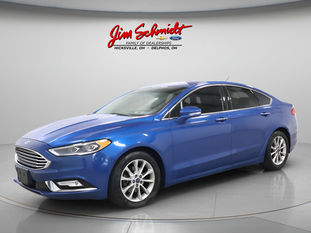 Used 2017 Ford Fusion SE Sedan