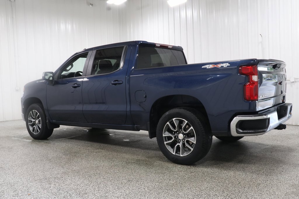 2022 Chevrolet Silverado 1500 LT photo 4