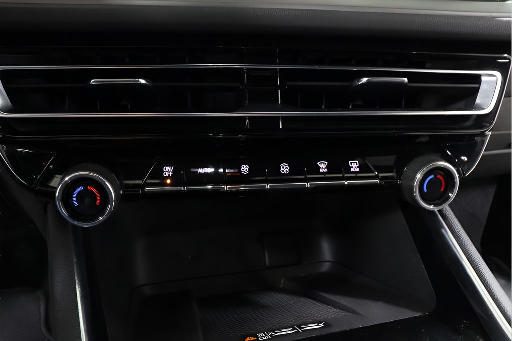 2024 Chevrolet Traverse 2LT - Photo 10
