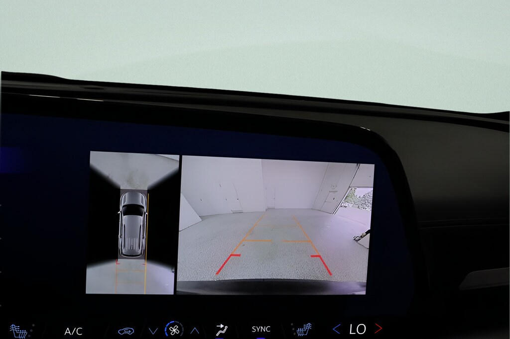 2024 Chevrolet Traverse 2LT - Photo 15