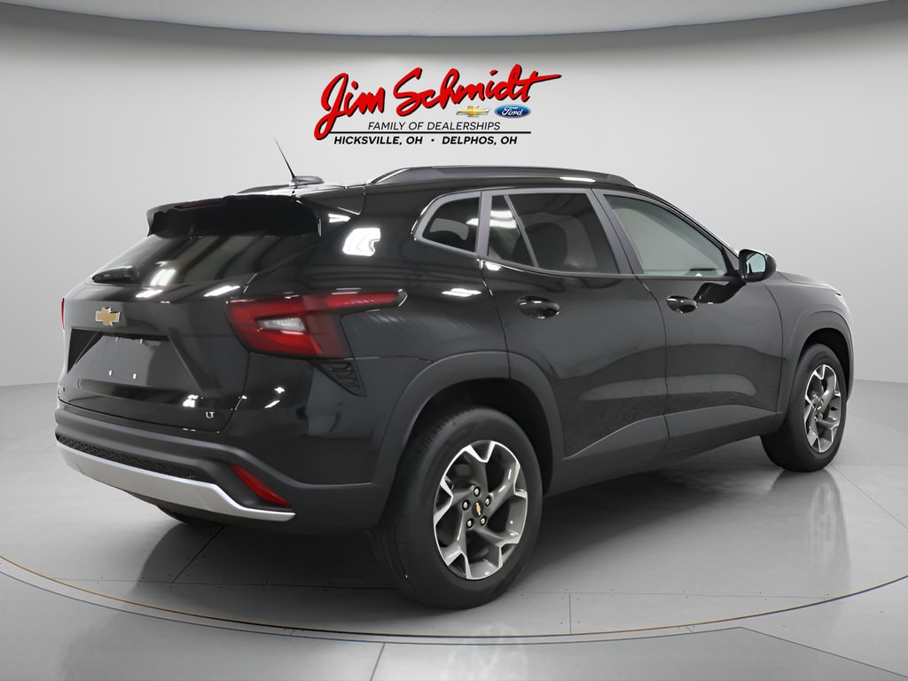 2026 Chevrolet Trax LT - Photo 6