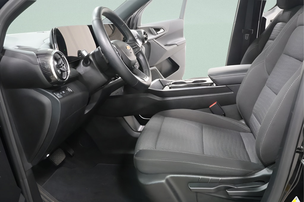 2025 Chevrolet Equinox LT - Photo 21