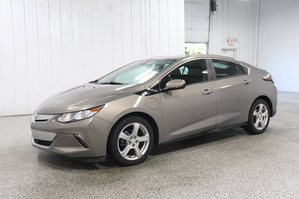 2017 Chevrolet Volt LT photo 2