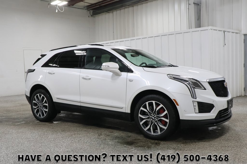 2024 Cadillac XT5 Sport's photo