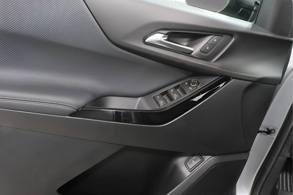 2026 Chevrolet Equinox LT - Photo 23