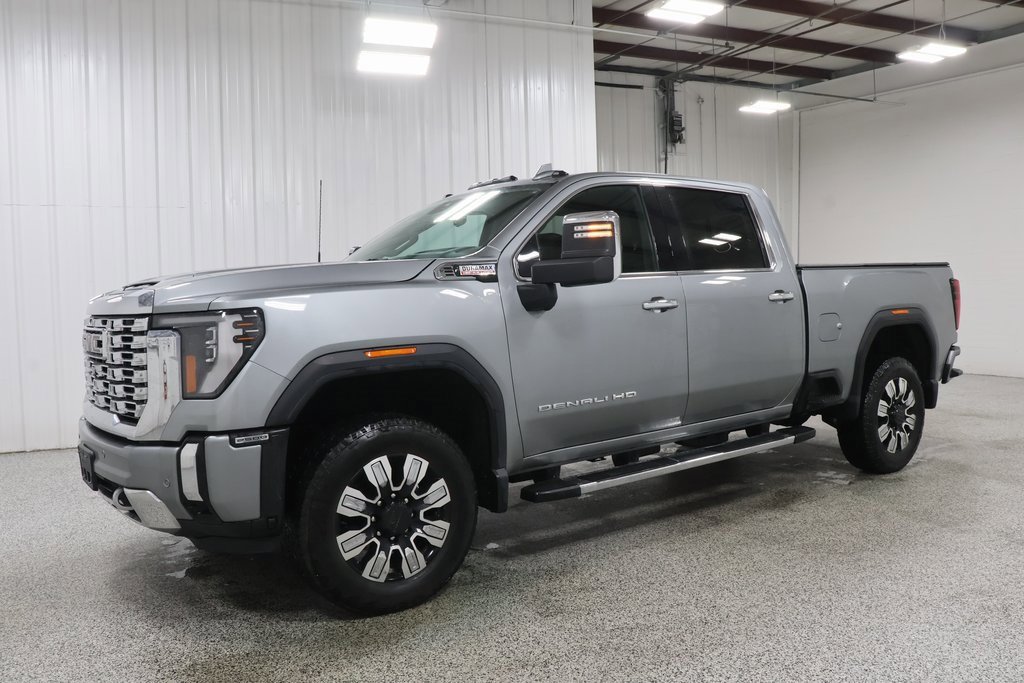 2024 Gmc Sierra 2500 HD Denali photo 2