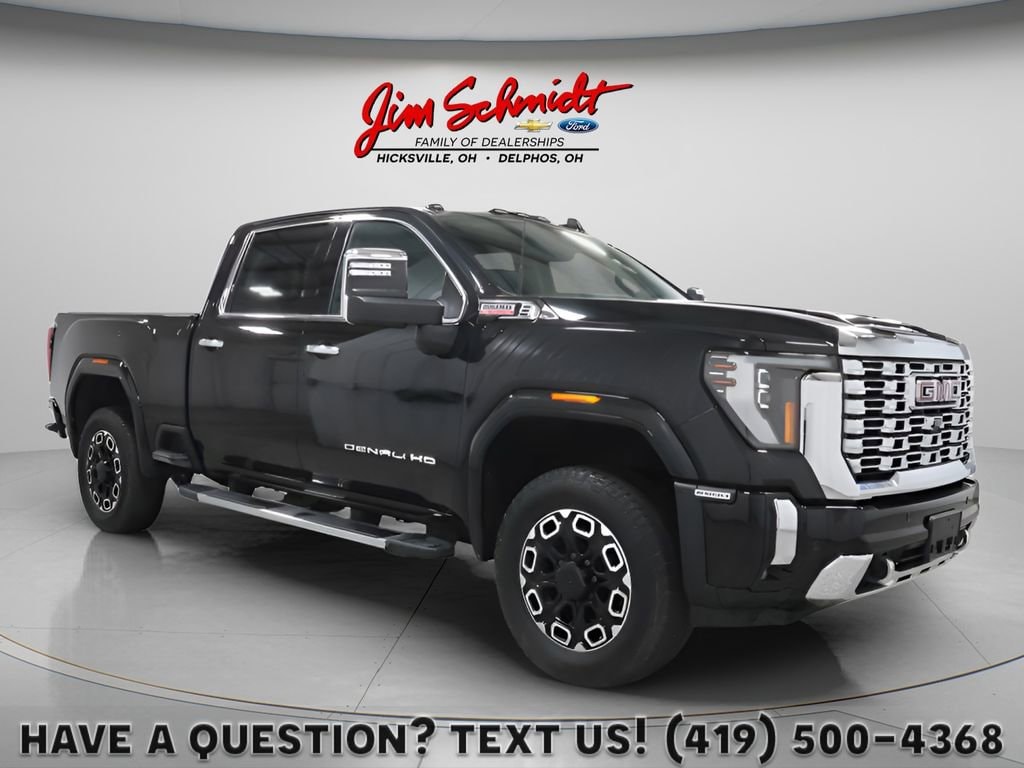 2024 GMC Sierra Denali 4WD Crew Cab Standard Box's photo