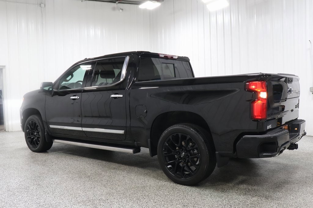 Used 2024 Chevrolet Silverado 1500 High Country Truck Crew Cab