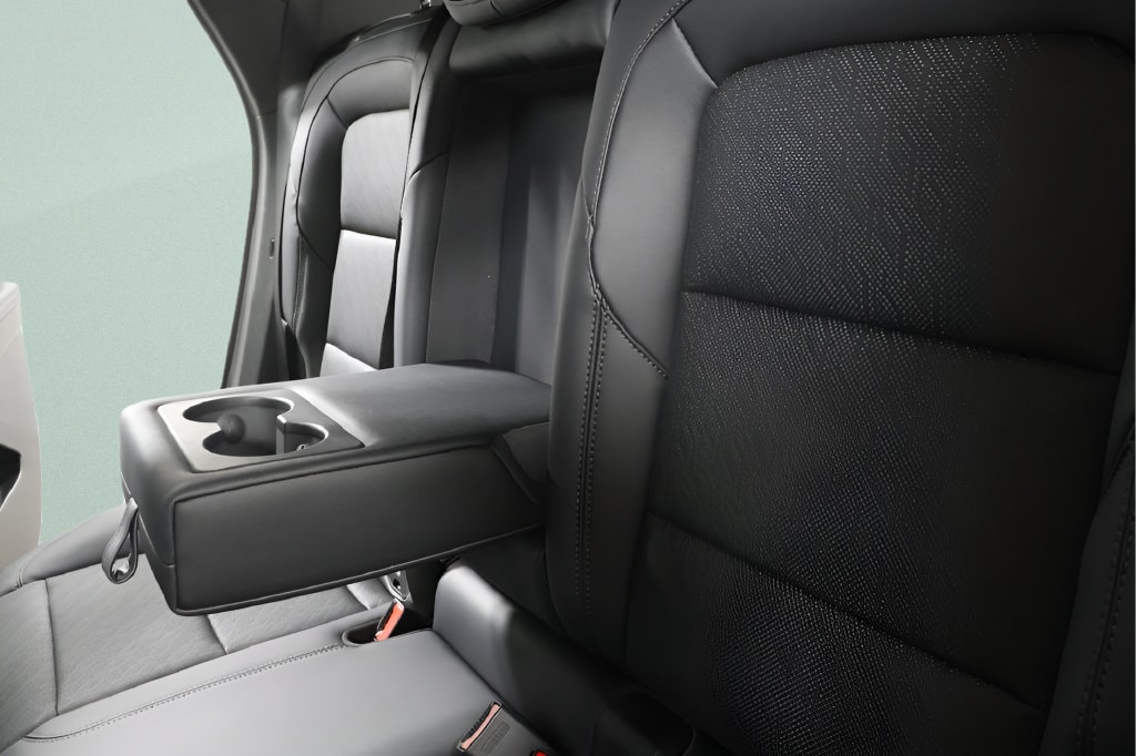 2027 Chevrolet Equinox LT - Photo 25