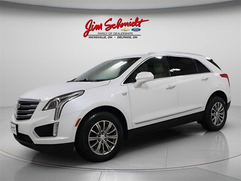 Used 2018 Cadillac XT5 Luxury with VIN 1GYKNDRS1JZ130091 for sale in Hicksville, OH