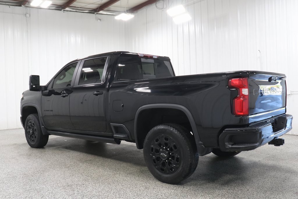 2022 Chevrolet Silverado 2500HD LTZ photo 4