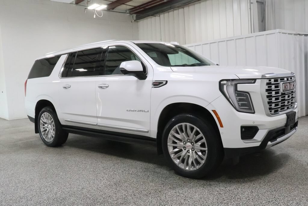Used 2025 GMC Yukon XL Denali SUV