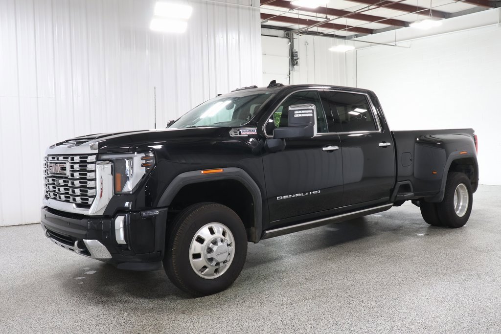 2024 Gmc Sierra HD Denali photo 2