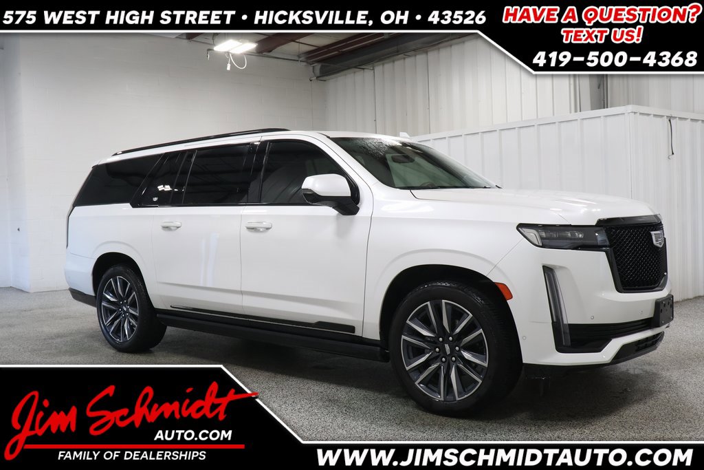 2024 Cadillac Escalade ESV Sport Platinum's photo