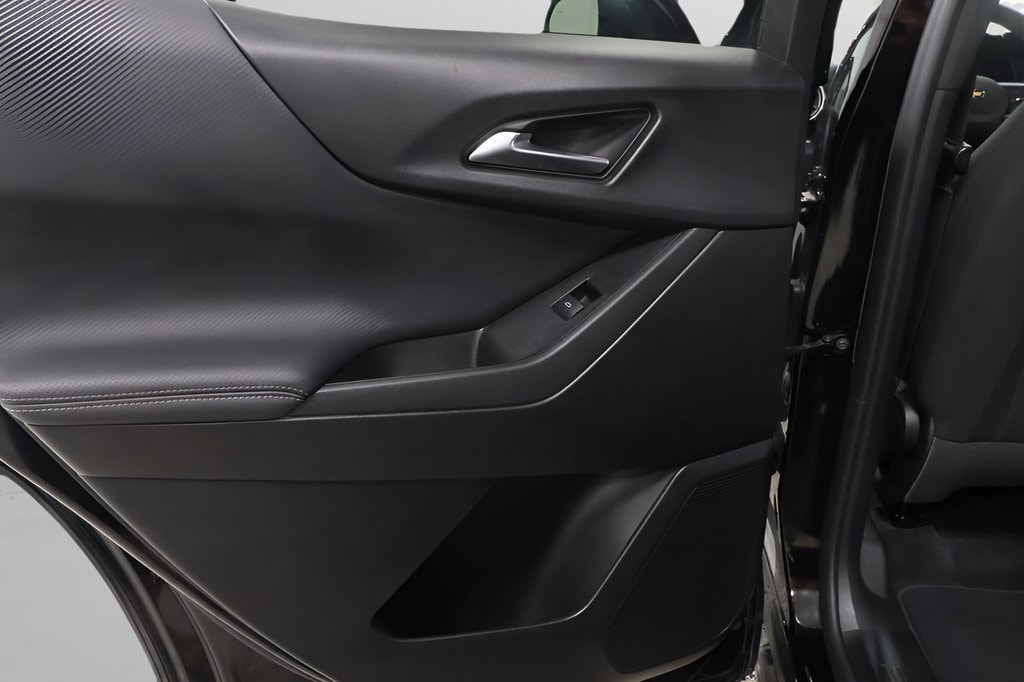 2025 Chevrolet Equinox LT - Photo 24