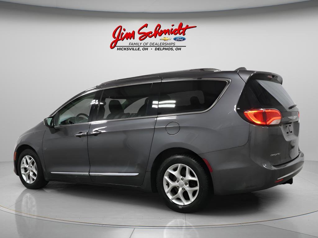 Used 2018 Chrysler Pacifica Touring L Van