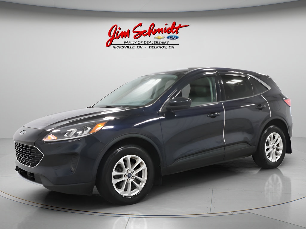 Used 2021 Ford Escape SE with VIN 1FMCU9G65MUA48667 for sale in Hicksville, OH