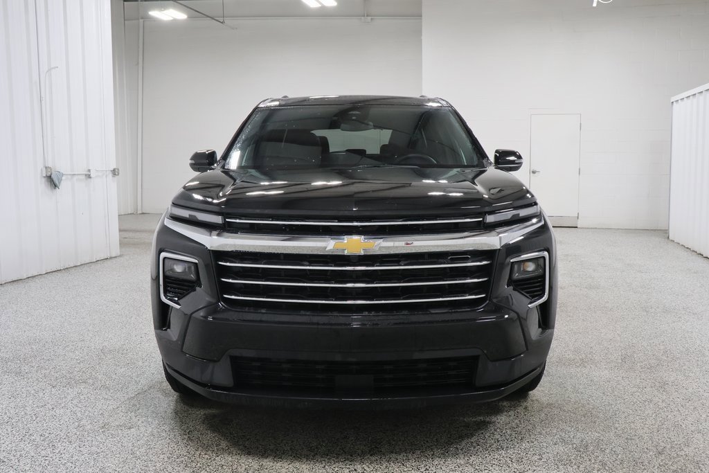 2025 Chevrolet Traverse photo 3