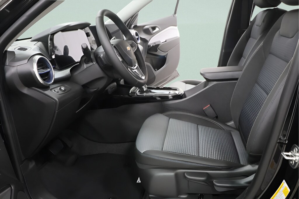 2026 Chevrolet Trax LT - Photo 19