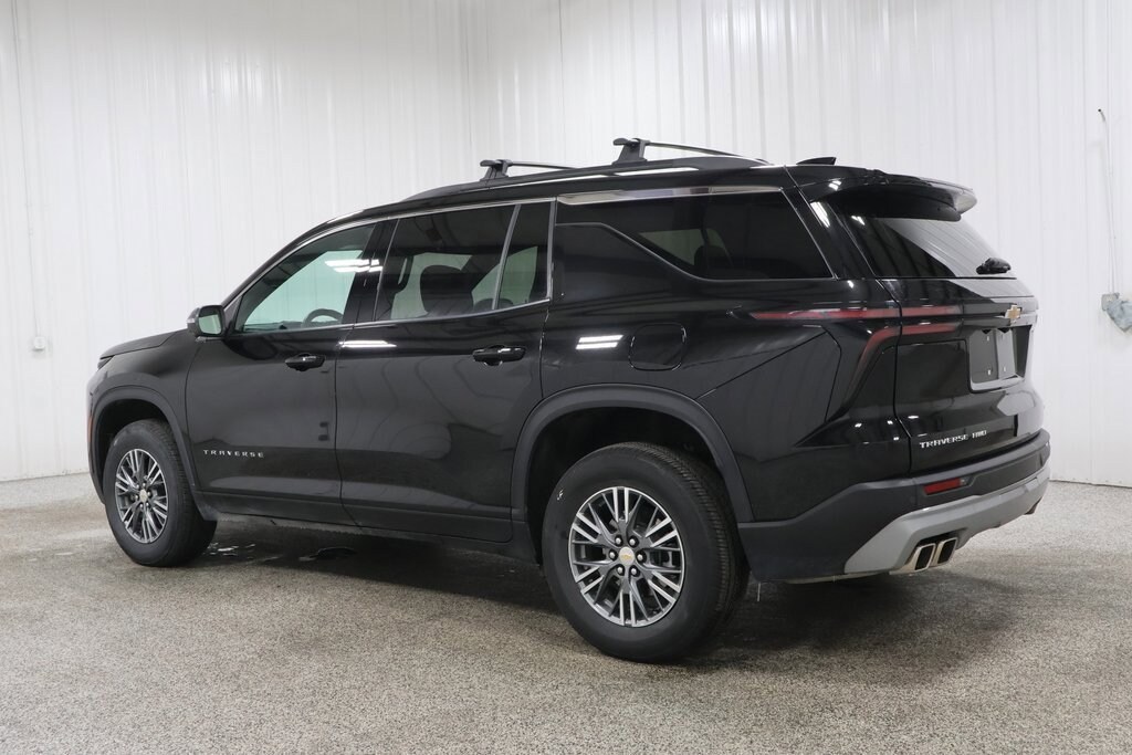 Used 2024 Chevrolet Traverse LT SUV