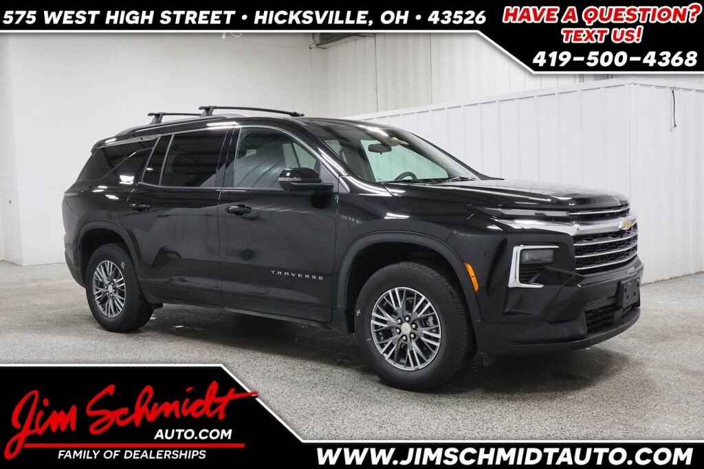 Used 2024 Chevrolet Traverse LT SUV