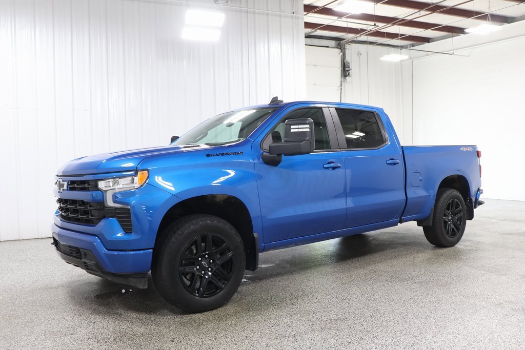 2024 Chevrolet Silverado 1500 RST photo 2