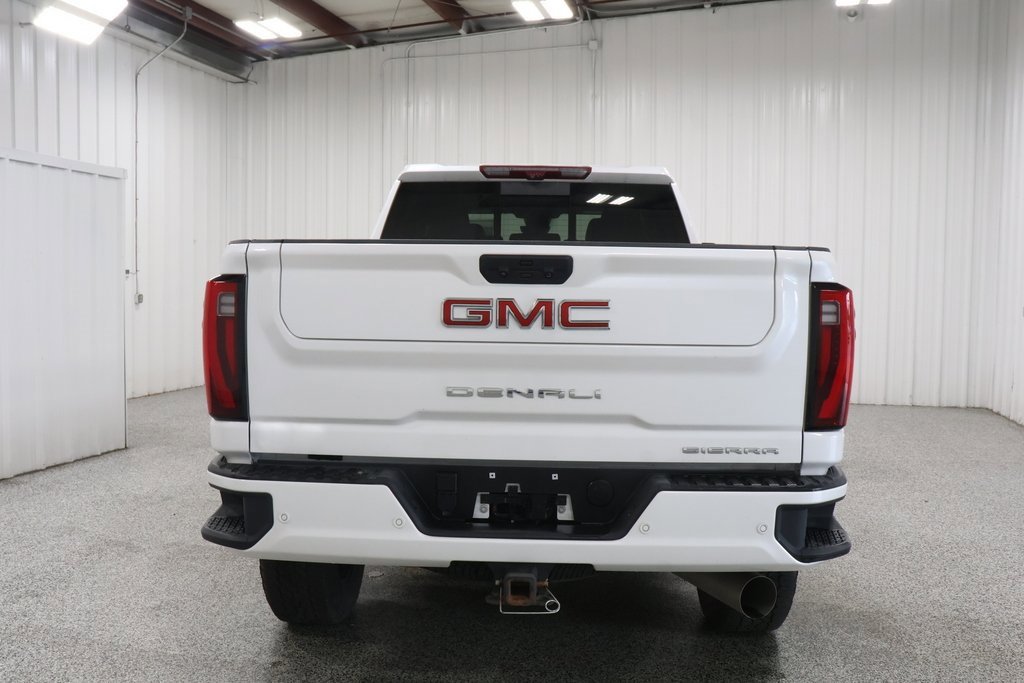 2024 Gmc Sierra 3500 HD Denali photo 4