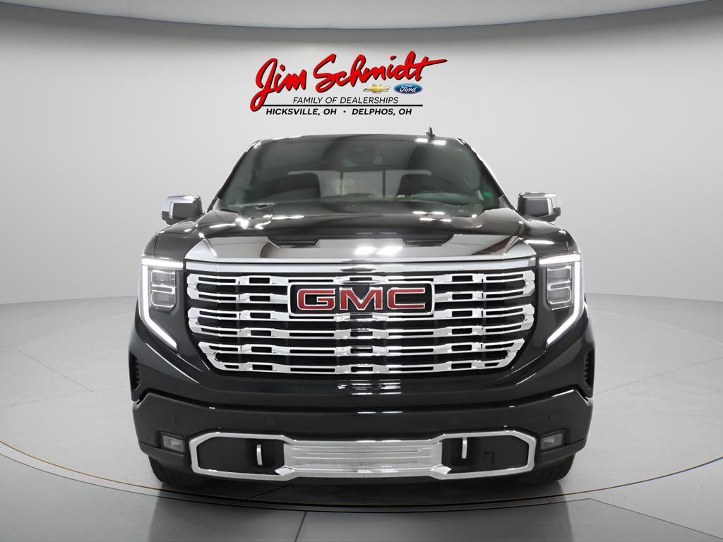 Used GMC Trucks & SUVs in Hicksville | Jim Schmidt Chevrolet of