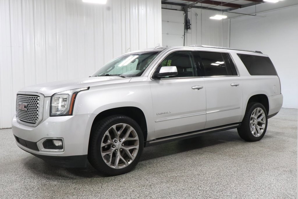 2016 Gmc Yukon XL Denali photo 2