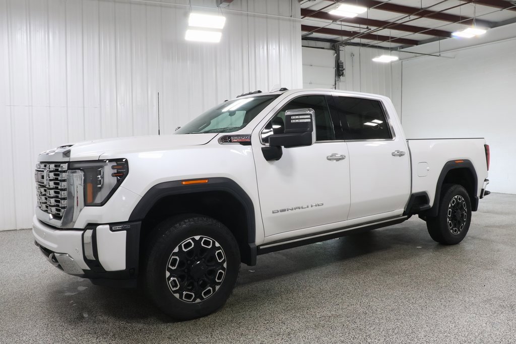 2024 Gmc Sierra 3500 HD Denali photo 2