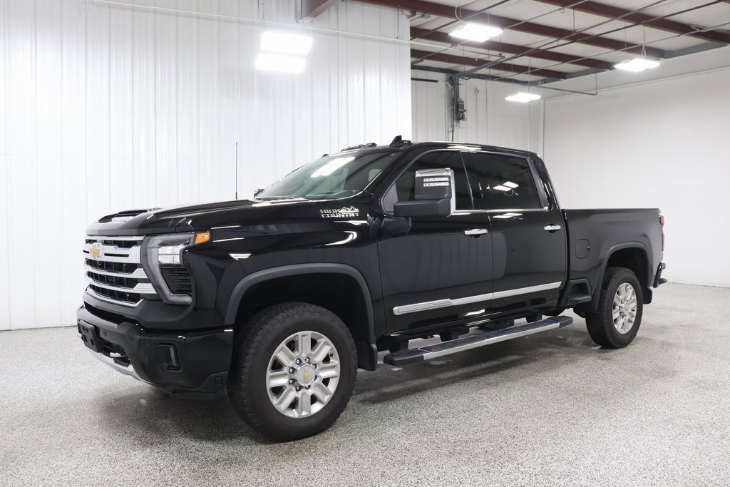 Used 2024 Chevrolet Silverado 2500HD High Country with VIN 2GC4YREY6R1111392 for sale in Hicksville, OH