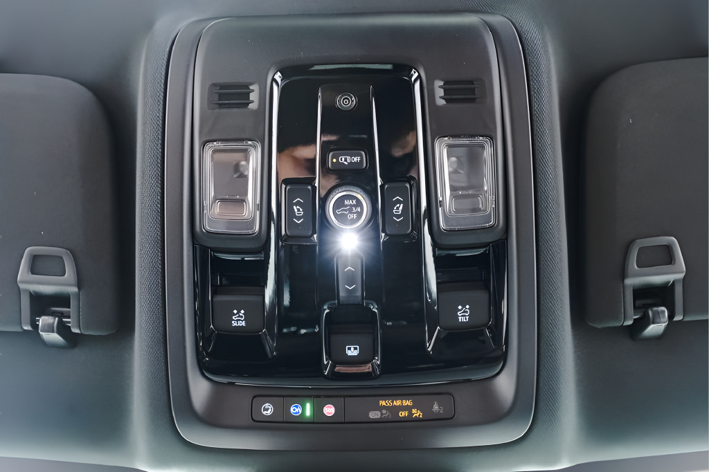 2026 Chevrolet Tahoe Premier - Photo 16