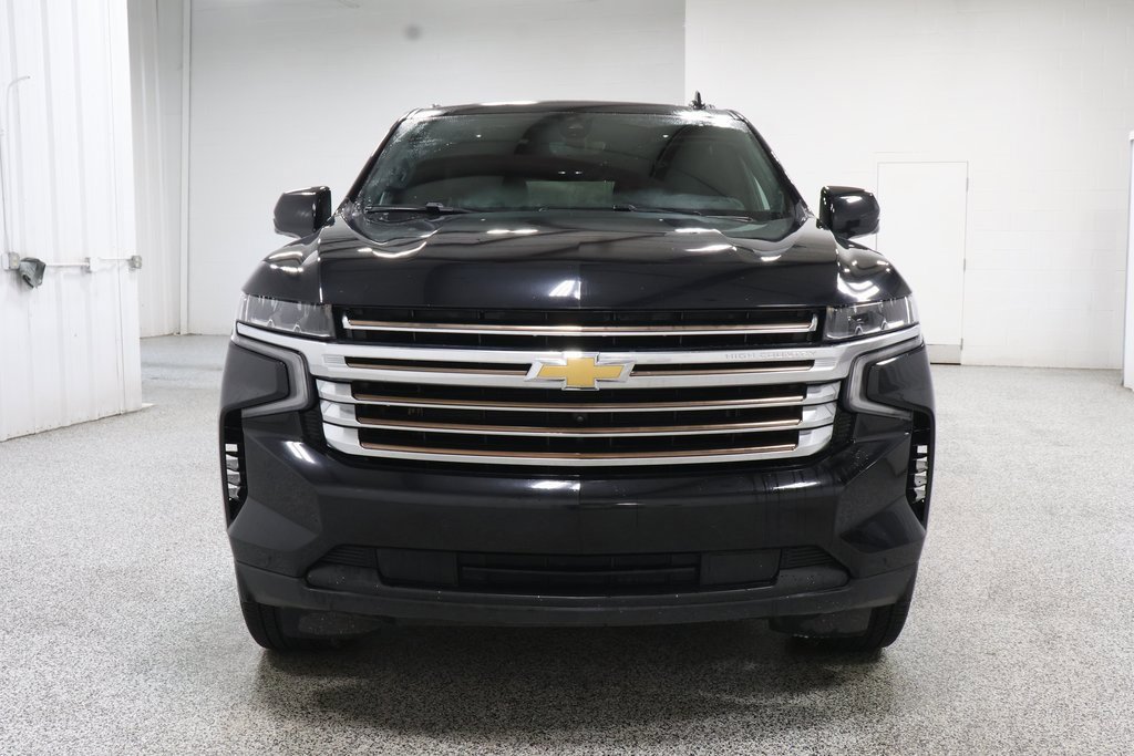 2022 Chevrolet Suburban High Country photo 3