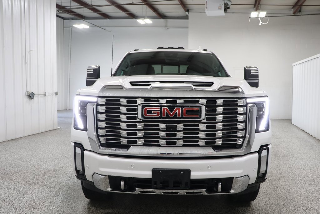2024 Gmc Sierra 2500 HD Denali photo 3