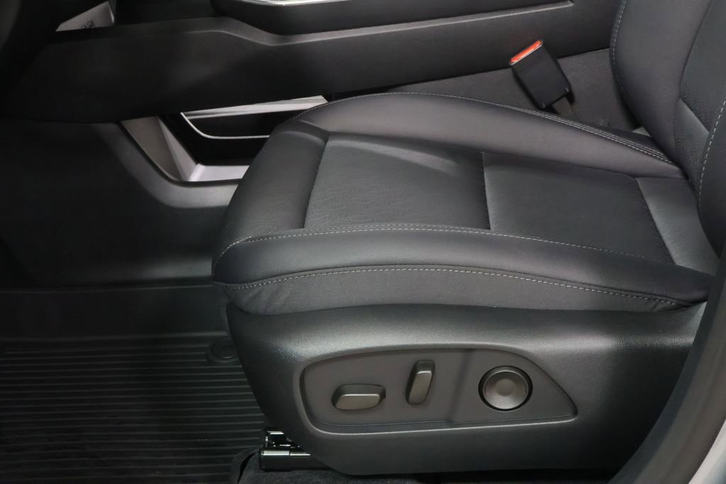 2026 Chevrolet Equinox LT - Photo 21