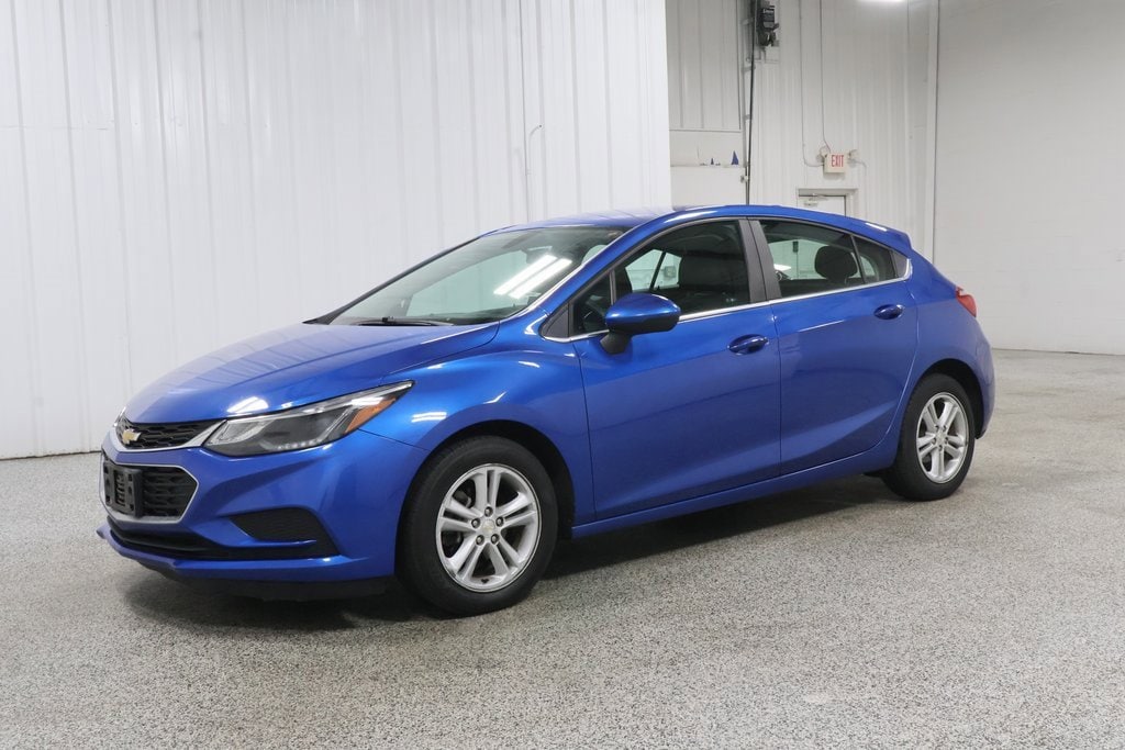 Used 2017 Chevrolet Cruze LT with VIN 3G1BE6SM9HS515055 for sale in Hicksville, OH