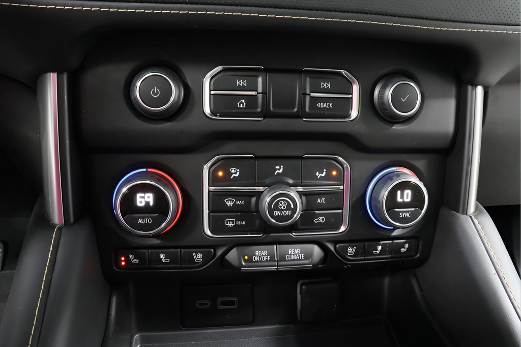 2024 Chevrolet Tahoe Premier - Photo 12