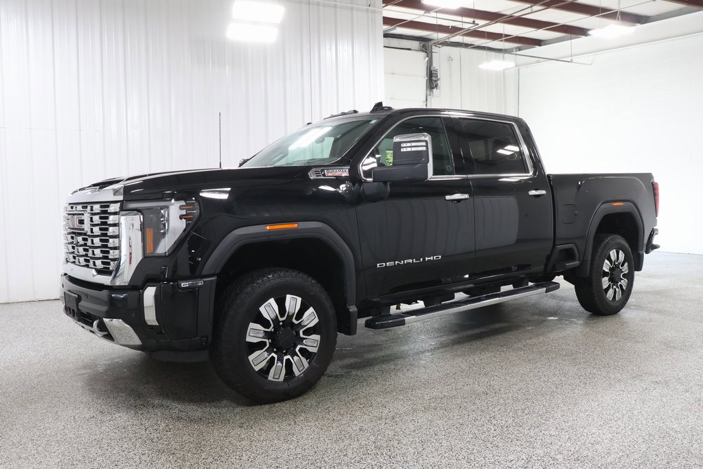 2025 Gmc Sierra HD Denali photo 2